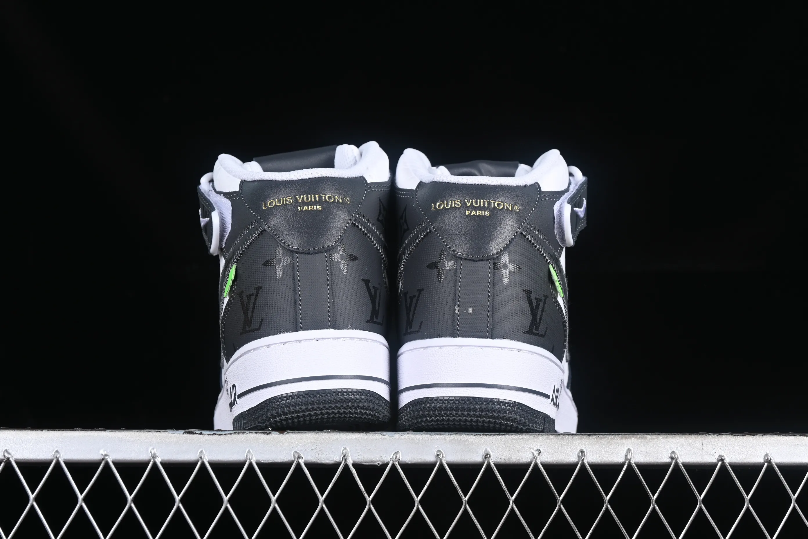 All Categories Nk Air Force 1 Air Force Series Nk Air Force 1 Mid Air Force Mid Nk Air Force 1'07 Mid Donkey Brand Print Air Force One Mid Casual Sneakers CW2289-111